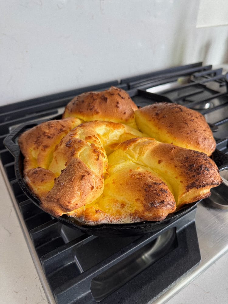 Easy Dutch Baby Pancake Recipe (Ready in 30 Minutes)